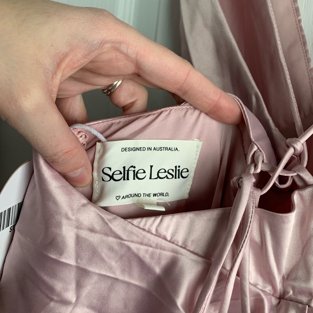 Selfie Leslie NWT Auguste Tiered Frill Strappy Back Dress Lilac - Picture 9 of 11